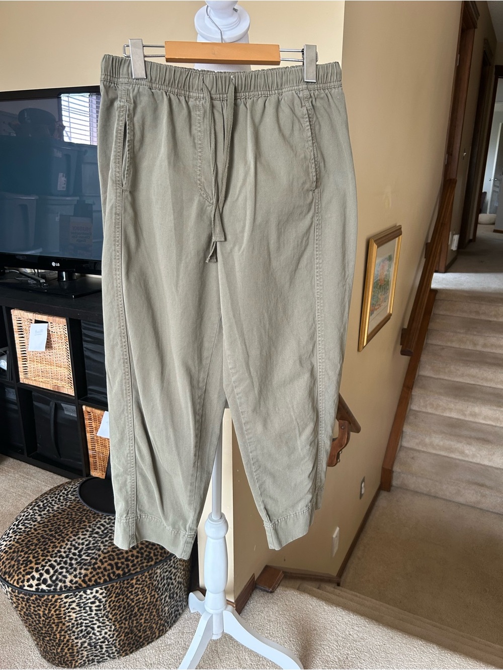 Zara Olive Green Drawstring Barrel Leg Cropped Pants